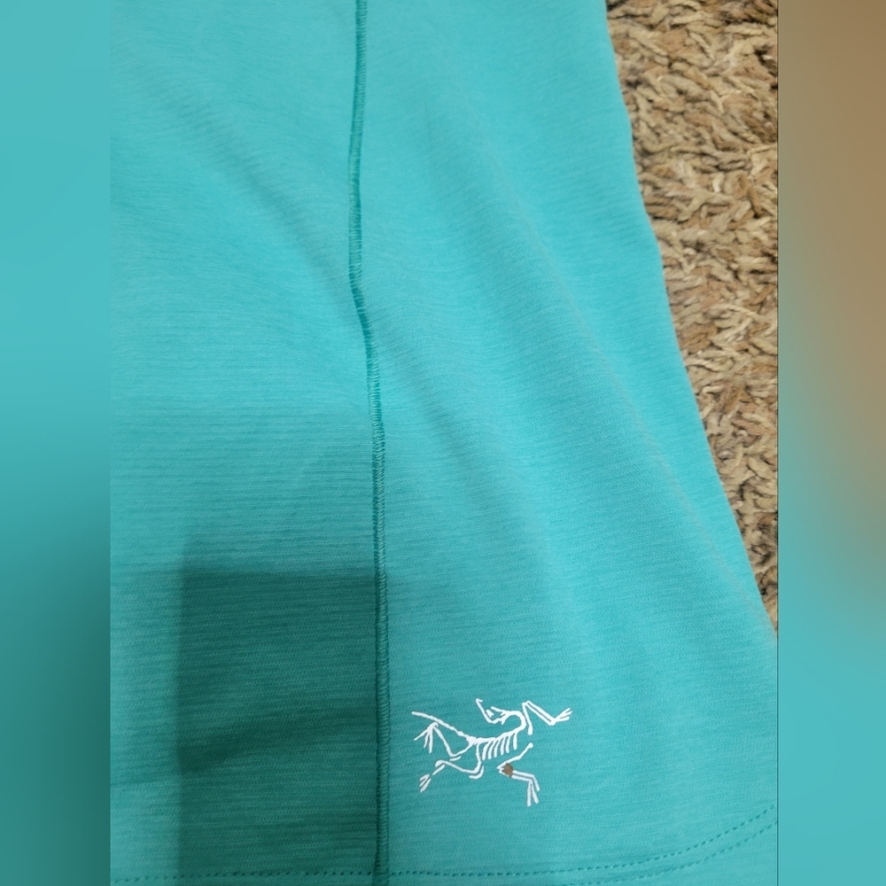 Arc'teryx Womans Shirt - Picture 5 of 6